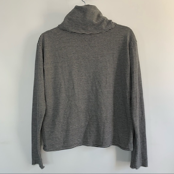 The Lady & The Sailor Turtleneck Sweatshirt - Picture 6 of 10